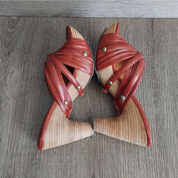 NEW Frye Reese Multi Slide Heeled Sandal Red Size 6.5 - Picture 6 of 9